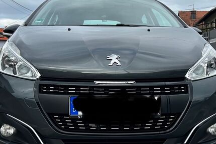 Peugeot 208 135.000 km 6.200 € Geretsried 82538