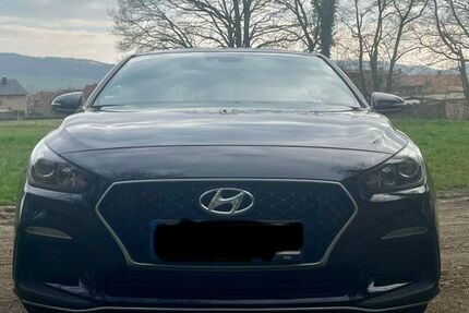 Hyundai i30 90.000 km 13.800 &euro; München 80804