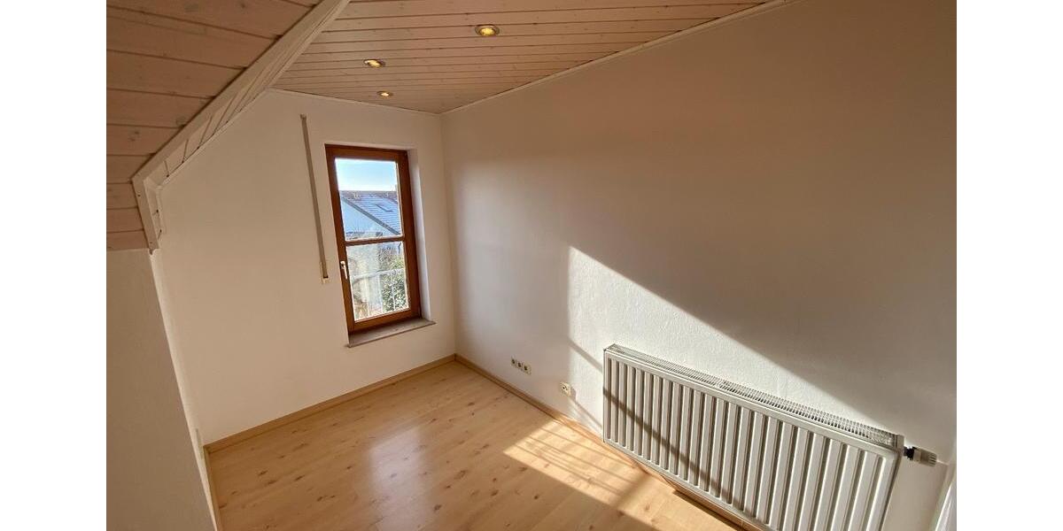 Doppelhaushälfte in HDH-Oggenhausen zu vermieten 6 zimmer