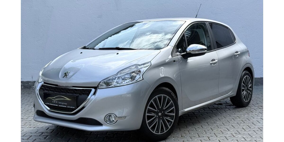 Peugeot 208 97.000 km 4.980 &euro; München 81243