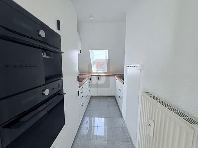 WOHNJUWEL AUF ZWEI EBENEN MIT ELEGANTEM FLAIR - Maisonettenwohnung Pleidelsheim | Angebot:26308992