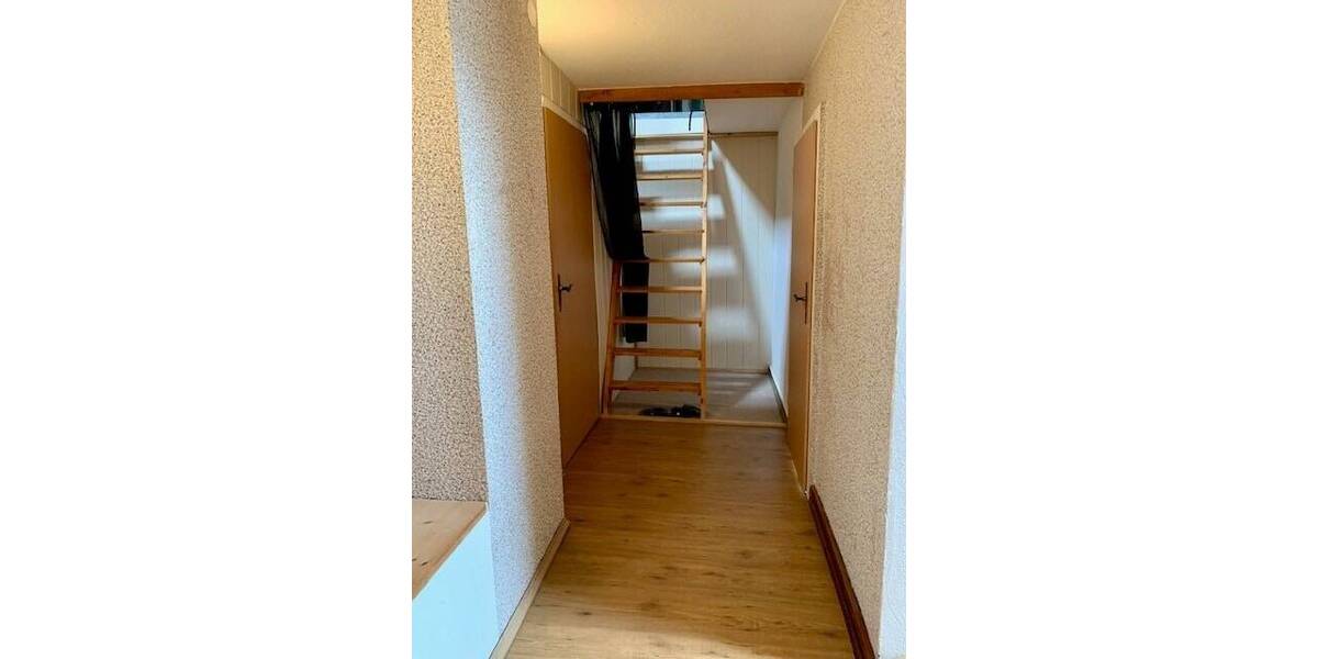 Reihenendhaus Reichenbach - 6 Zimmer, 127 m&sup2;, 85.000&euro; | Angebot:25662050