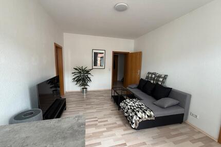 Helle 2,5-Zimmer-Wohnung mit Einbauküche und Aufzug