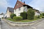 Ihr neues Zuhause erwartet Sie - Dreifamilienhaus mit viel Platz und Gestaltungsspielraum!