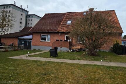 Haus Lütjenburg - 8 Zimmer, 195 m&sup2;, 370.000&euro; | Angebot:26145246