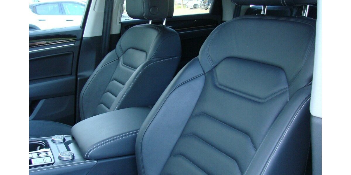 VW Touareg 3.0TDi Black Style 4M ACC LED AHK Luftfede 34.980 km 49.980 &euro; Falkensee 14612