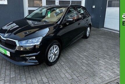 Skoda Fabia 1.098 km 17.700 &euro; Halle / Saale 06120
