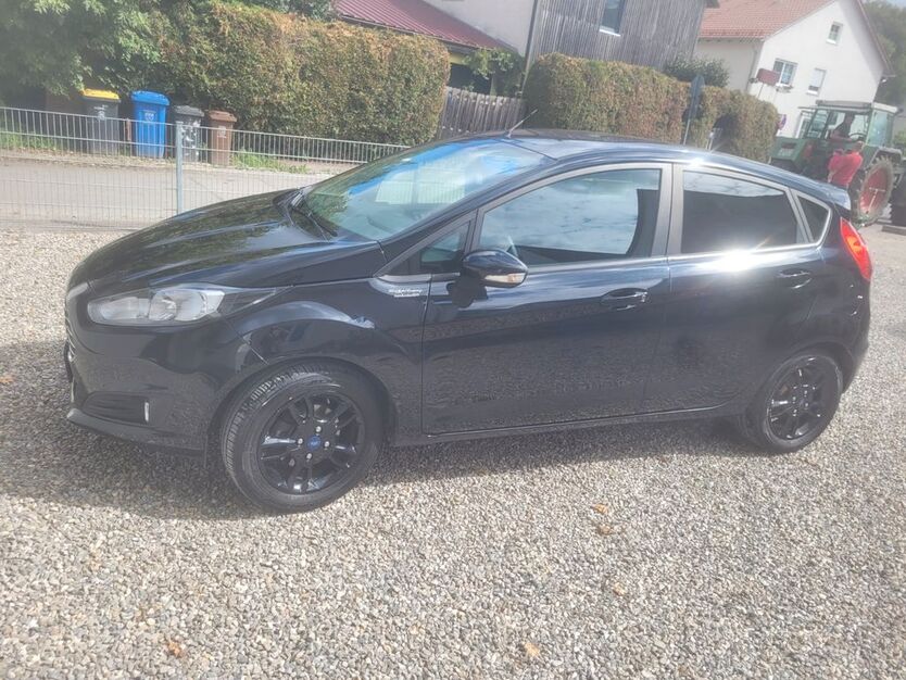 Ford Fiesta 133.401 km 5.900 € Mering 86415