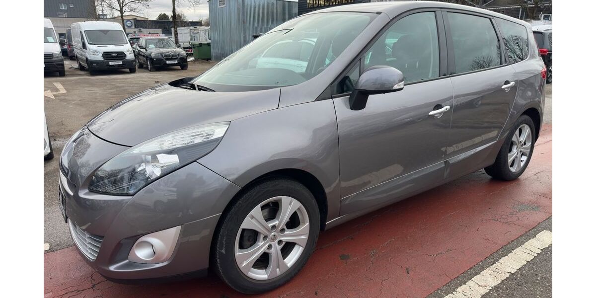 Renault Scenic 98.000 km 4.900 &euro; München 81243