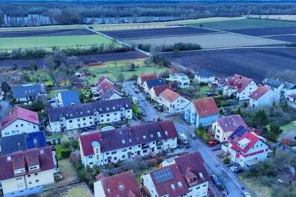 Haus zum Kaufen in Brühl 540.000 € 210 m² 8.5 zimmer