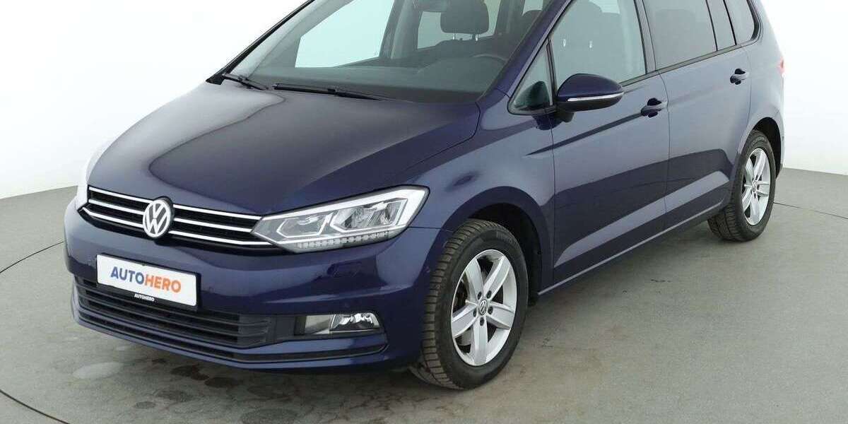 VW Touran 71.872 km 18.360 &euro; Frankfurt am Main 65936