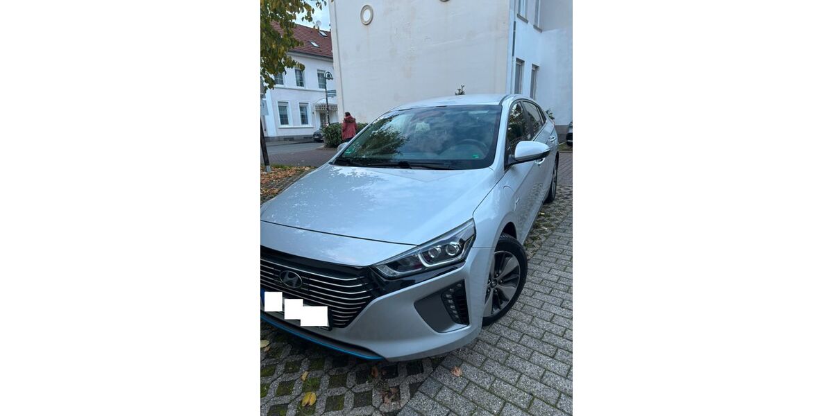 Hyundai IONIQ 60.000 km 15.700 &euro; Solingen 42697