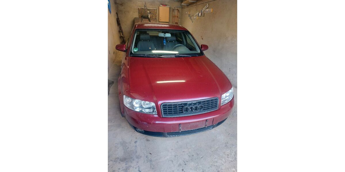 Audi A4 210.000 km 3.000 &euro; Aschersleben 06449