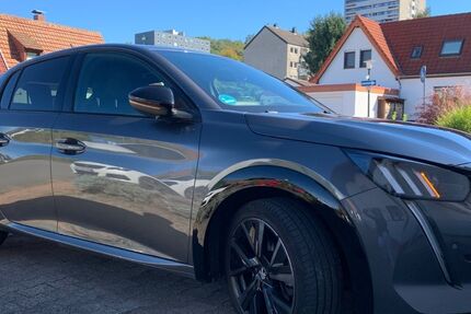 Peugeot 208 18.545 km 17.800 &euro; Homburg 66424