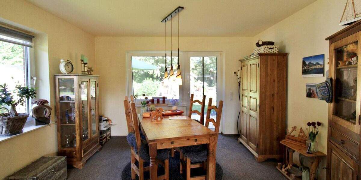 Vermietetes Einfamilienhaus mit idyllischen Garten 4 zimmer