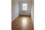 Die Einbauküche ist schon da. Nachmieter für 3-Zimmer-Wohnung mit Wanne und Balkon gesucht. 3 zimmer