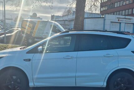 Ford Kuga 84.600 km 13.500 € Wernau 73249