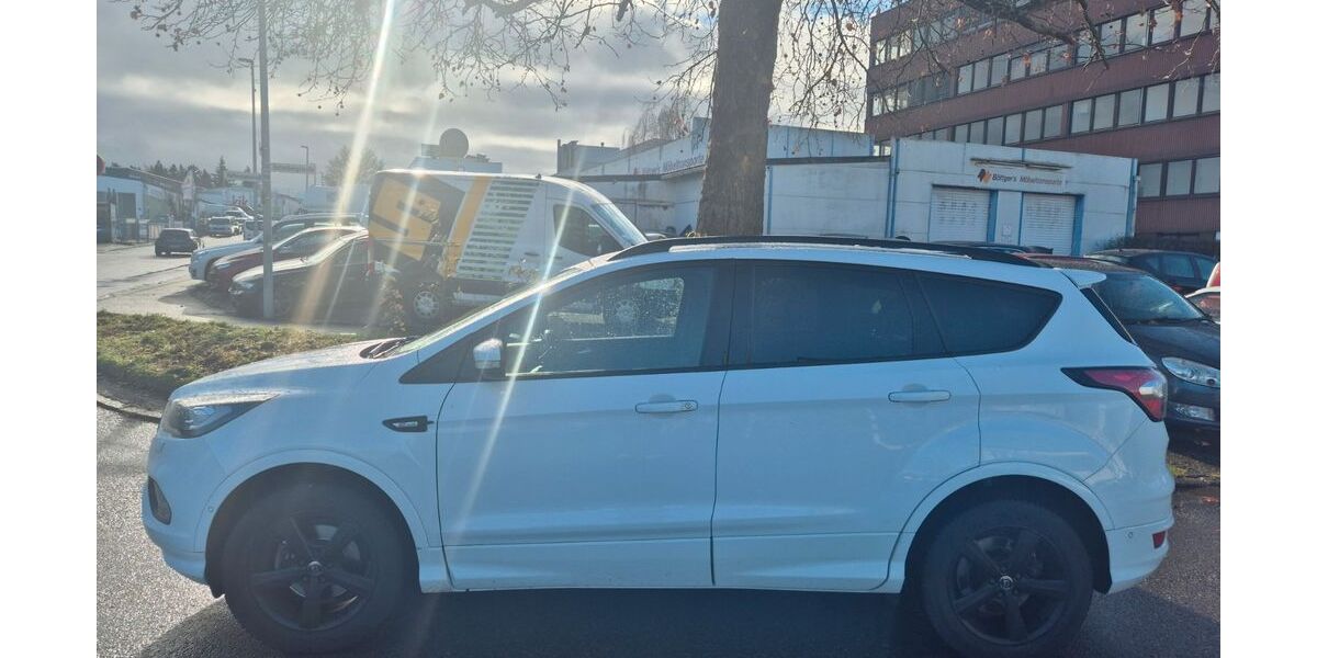 Ford Kuga 84.600 km 13.500 &euro; Wernau 73249