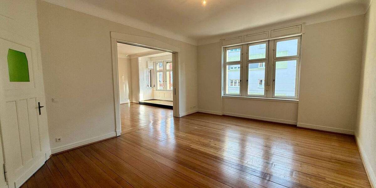Etagenwohnung Saarbrücken St Johann - 5 Zimmer, 208 m&sup2;, 1.900&euro; | Angebot:26358490