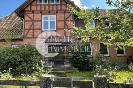 Haus Schwienau / Linden Linden - 6 Zimmer, 220 m&sup2;, 220.000&euro; | Angebot:15153522