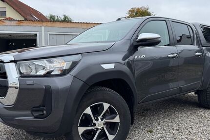 Toyota Hilux 200.000 km 28.000 € Königsbrunn bei Augsburg 86343