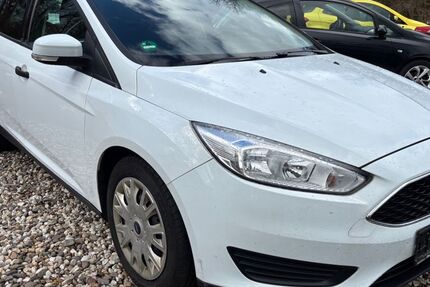 Ford Focus 132.000 km 3.990 &euro; Nümbrecht 51588