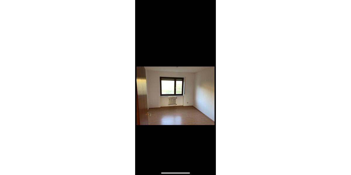 Etagenwohnung Rockenhausen - 3 Zimmer, 81 m&sup2;, 950&euro; | Angebot:26112506
