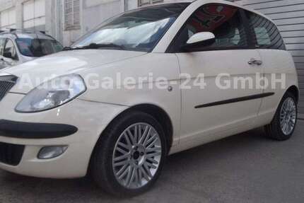 Lancia Ypsilon 132.200 km 2.799 &euro; Berlin 12277