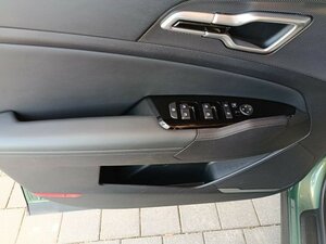 Kia SPORTAGE 1.6T 180 AWD DCT SPIRIT|LEDER 33.611 km 27.960 &euro; Höhenkirchen-Siegertsbrun 85635