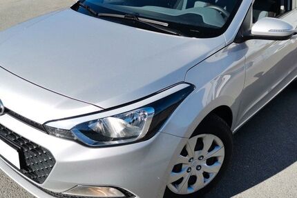 Hyundai i20 72.100 km 8.699 &euro; Fürth 90762