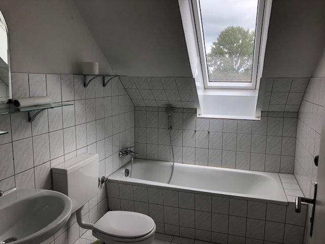Etagenwohnung Delmenhorst Deichhorst - 4 Zimmer, 107 m&sup2;, 620&euro; | Angebot:24794245