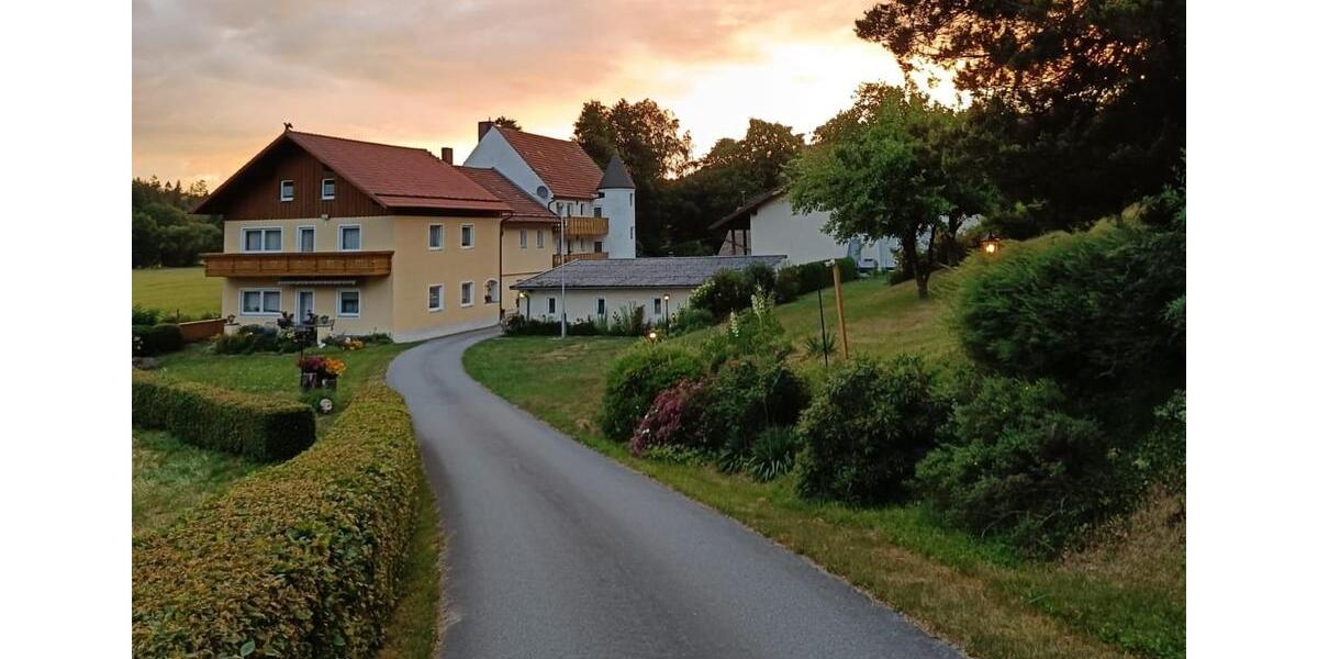 Erdgeschoßwohnung Arnschwang - 2 Zimmer, 75 m&sup2;, 630&euro; | Angebot:26144185