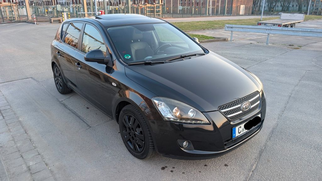 Kia ceed / Ceed 161.000 km 3.900 &euro; Chemnitz 09113