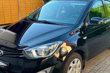 Hyundai i20 70.000 km 5.100 &euro; Schönach 93099