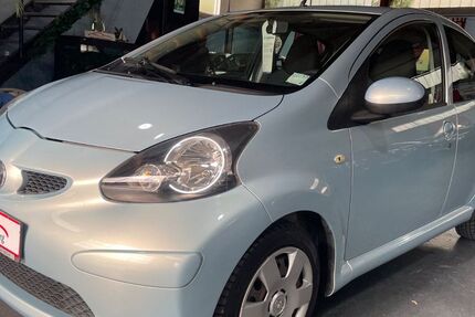 Toyota Aygo (X) 124.000 km 3.490 € Rheinberg 47495