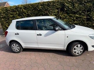 Skoda Fabia 95.439 km 4.400 &euro; Bremerhaven 27580
