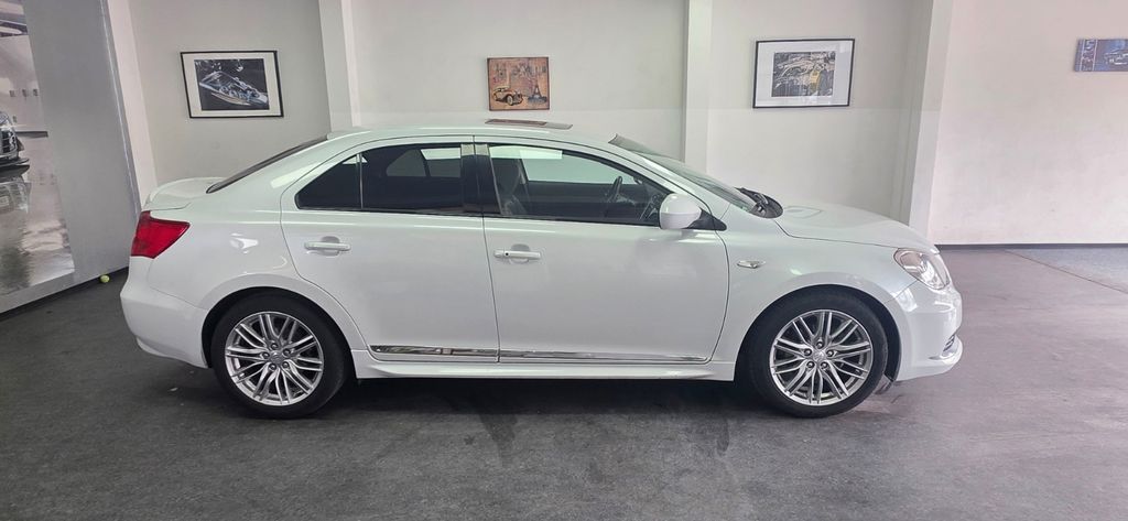 Suzuki Kizashi 114.000 km 8.900 &euro; Asperg/Ludwigsburg bei Stuttgart 71679