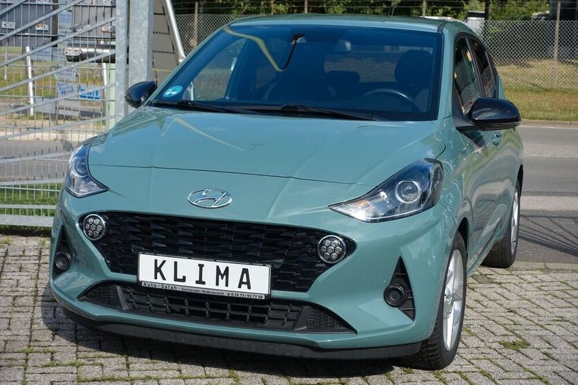 i10