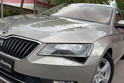 Skoda Superb 95.000 km 21.999 &euro; Stuttgart 70435