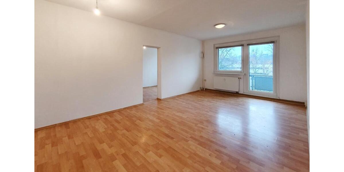 4-Zimmer-Wohnung in der 1. Etage zu vermieten! Platz für die Familie! 4 zimmer