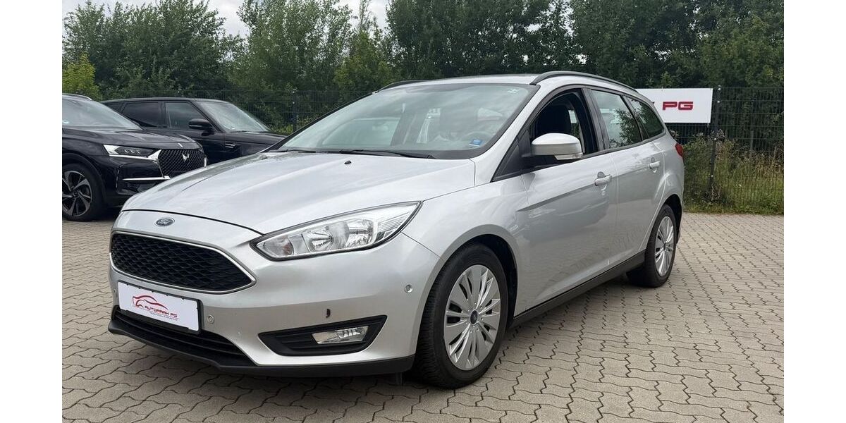 Ford Focus 111.800 km 8.200 &euro; Ahrensburg 22926