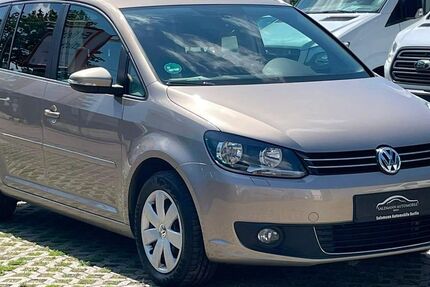 VW Touran 124.730 km 10.999 &euro; Berlin 13088