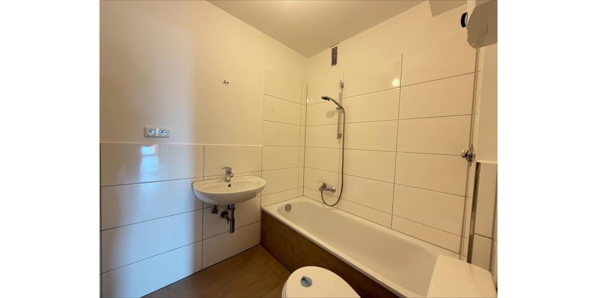 Etagenwohnung Leichlingen (Rheinland) - 3.5 Zimmer, 83 m&sup2;, 808&euro; | Angebot:24776348