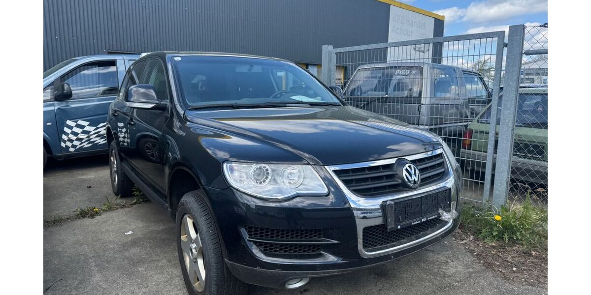 VW Touareg 221.621 km 3.299 &euro; weingarten 88250