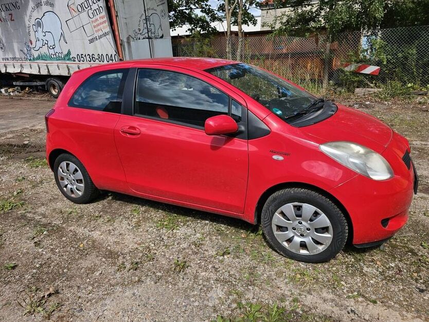Yaris