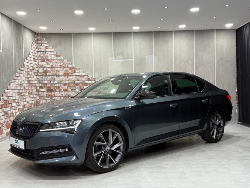 Skoda Superb 83.000 km 26.990 € Braunschweig 38106