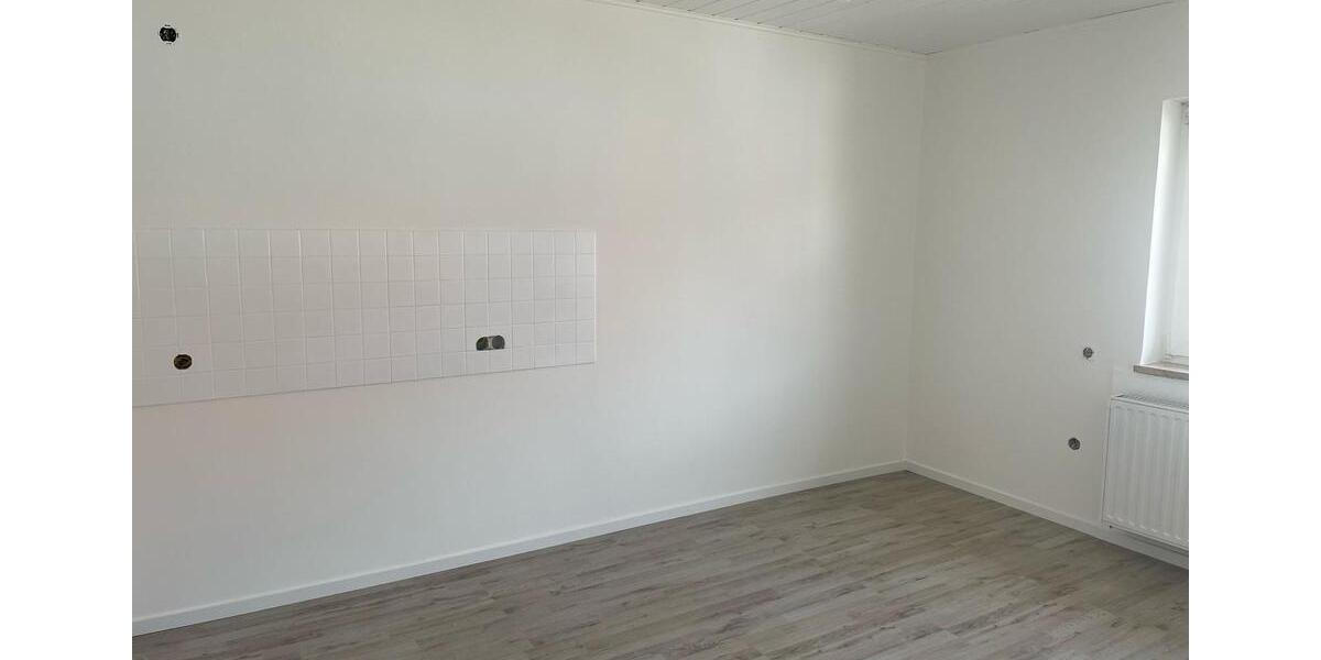 Etagenwohnung Herrieden - 3.5 Zimmer, 82 m&sup2;, 1.120&euro; | Angebot:25959677