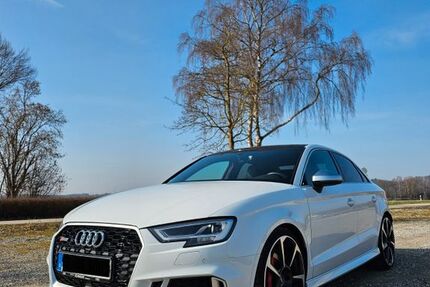Audi RS3 93.200 km 46.000 &euro; Münsterhausen 86505