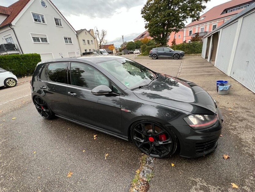 VW Golf Vll gti 290.000 km 15.000 € Burgau 89331