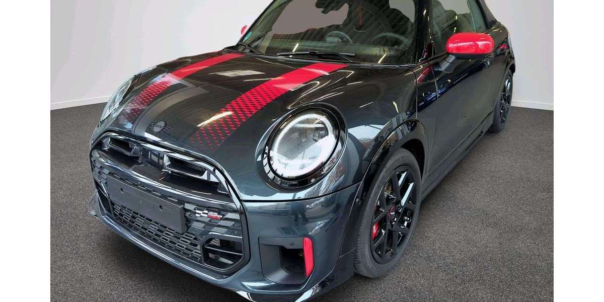 Mini John Cooper Works Cabrio 1.248 km 45.771 € München 80788